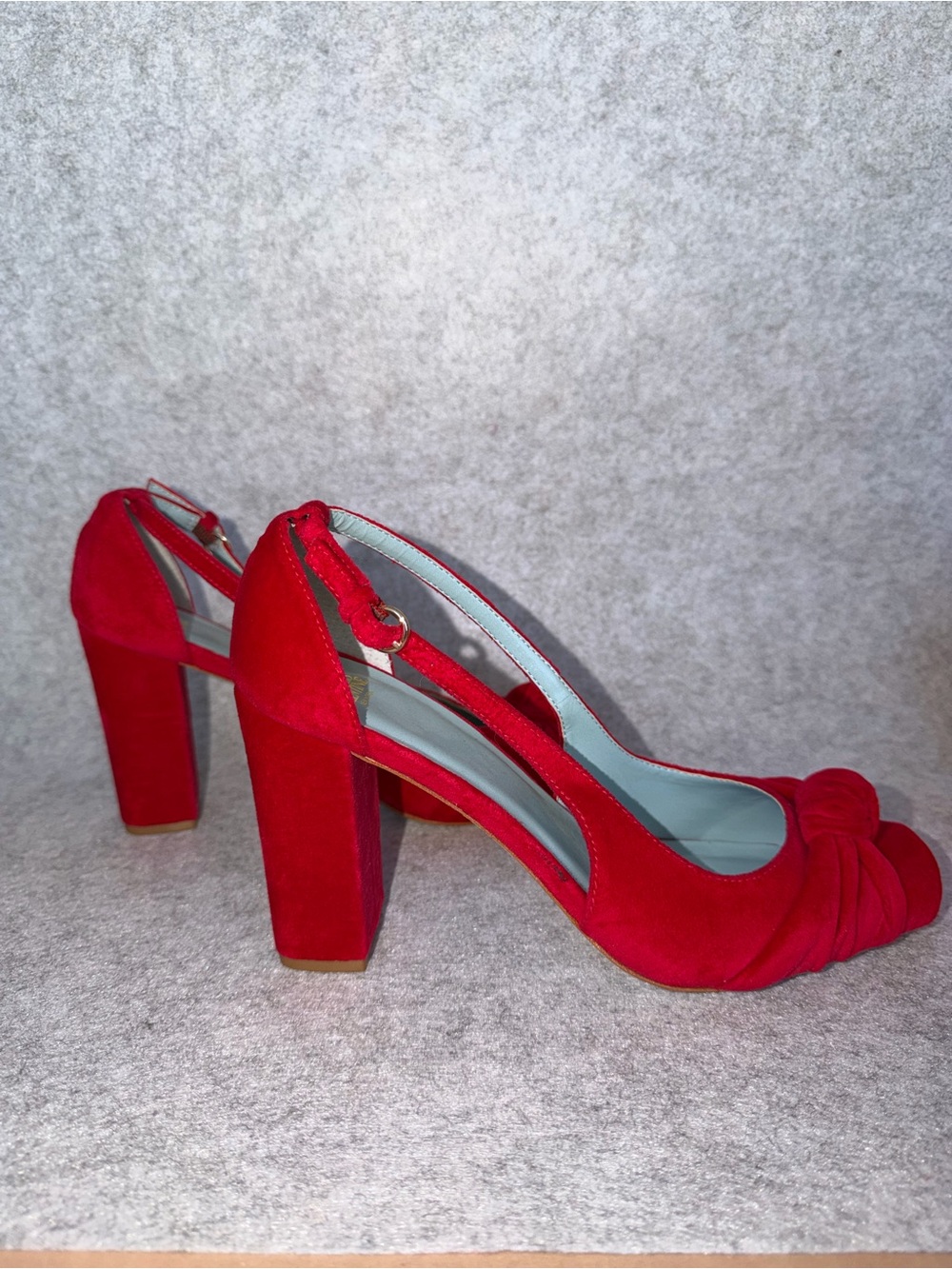 •2 Frances Valentine Retro Pump Red Velvet Size 9 - Picture 13 of 14